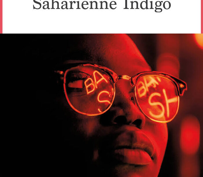 Couverture de Saharienne indigo, le nouveau roman de Tierno Monénembo.