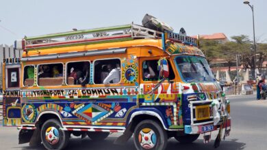 Un camion de transport en commun au Sénégal.