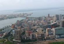 Vue aérienne d'Abidjan, capitale de la Côte d'Ivoire.